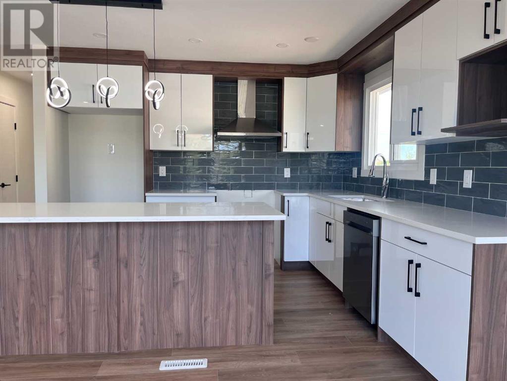 Single Family House Bi-level for Sale in  Whitworth Way NE Whitehorn Calgary 