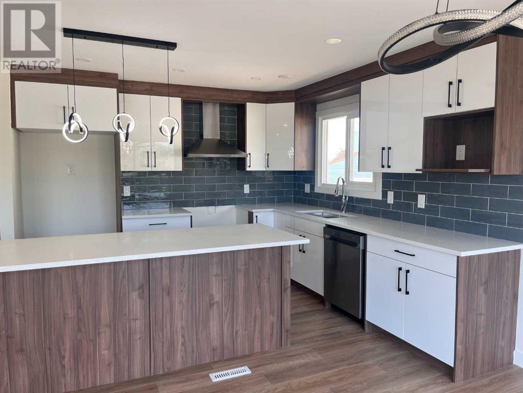 Single Family House Bi-level for Sale in  Whitworth Way NE Whitehorn Calgary 