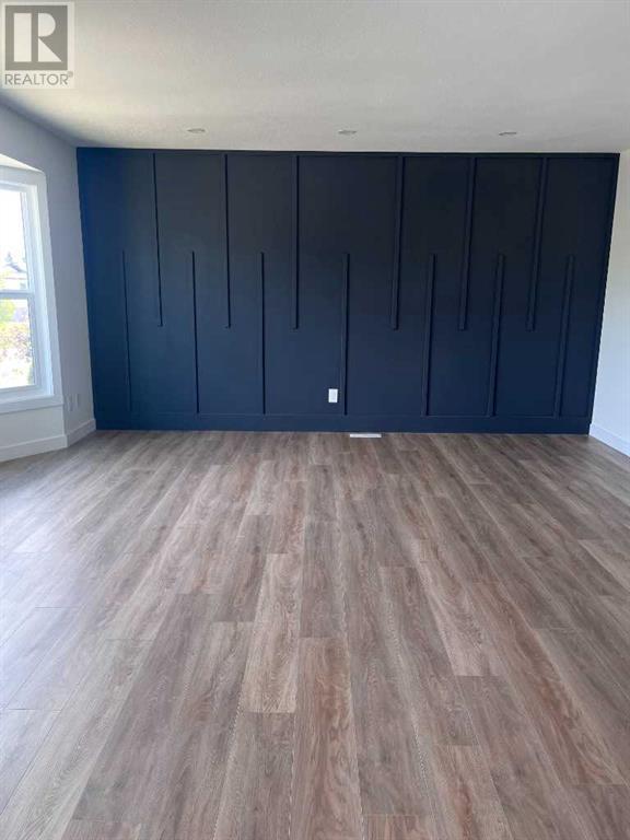 Single Family House Bi-level for Sale in  Whitworth Way NE Whitehorn Calgary 