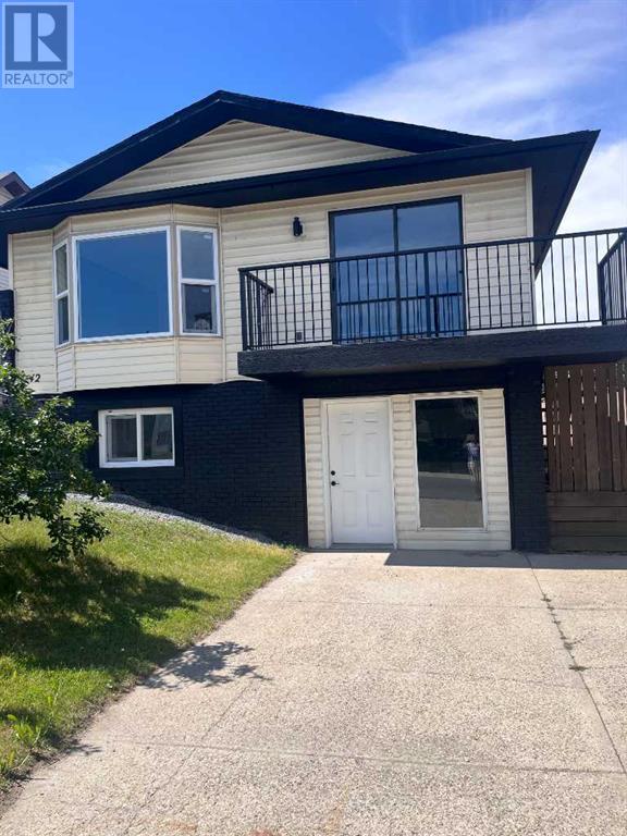 Single Family House Bi-level for Sale in  Whitworth Way NE Whitehorn Calgary 