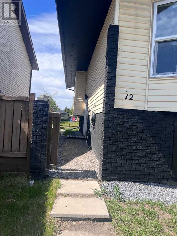 Single Family House Bi-level for Sale in  Whitworth Way NE Whitehorn Calgary 