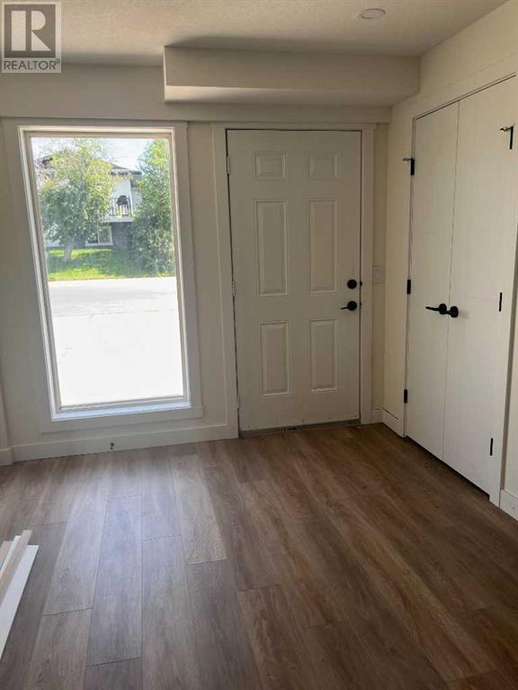 Single Family House Bi-level for Sale in  Whitworth Way NE Whitehorn Calgary 