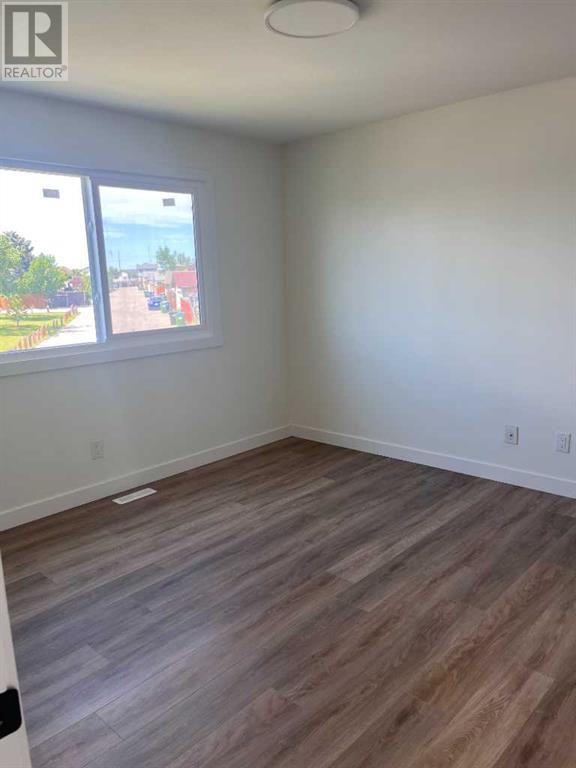 Single Family House Bi-level for Sale in  Whitworth Way NE Whitehorn Calgary 
