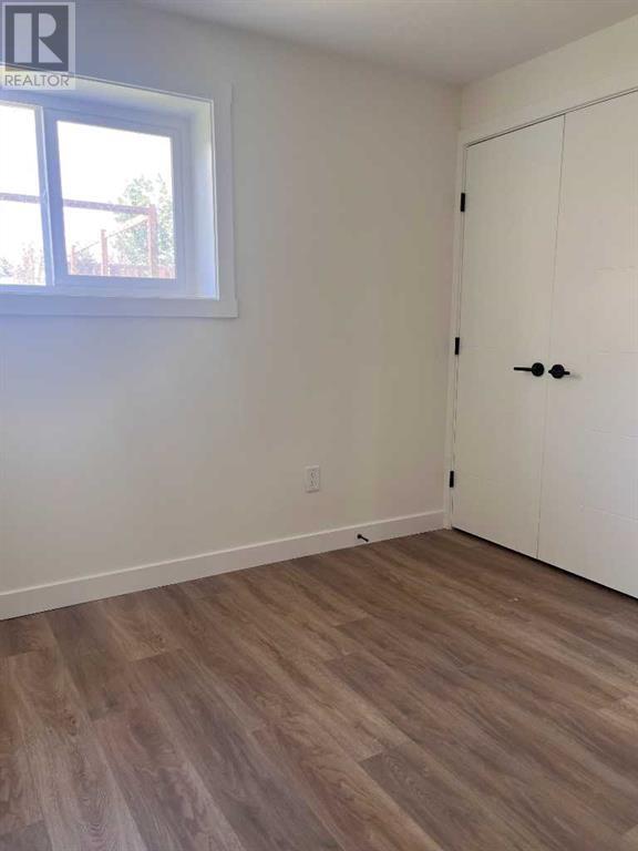Single Family House Bi-level for Sale in  Whitworth Way NE Whitehorn Calgary 