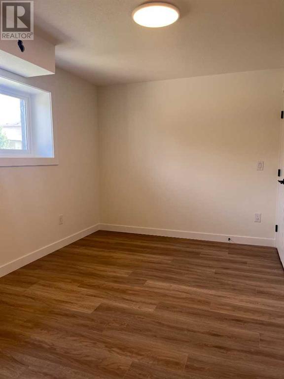 Single Family House Bi-level for Sale in  Whitworth Way NE Whitehorn Calgary 