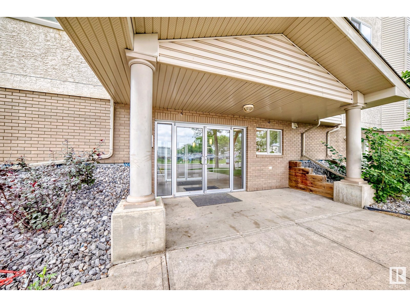 Photo 38 of 101 11408 108 Av Nw, Edmonton AB
