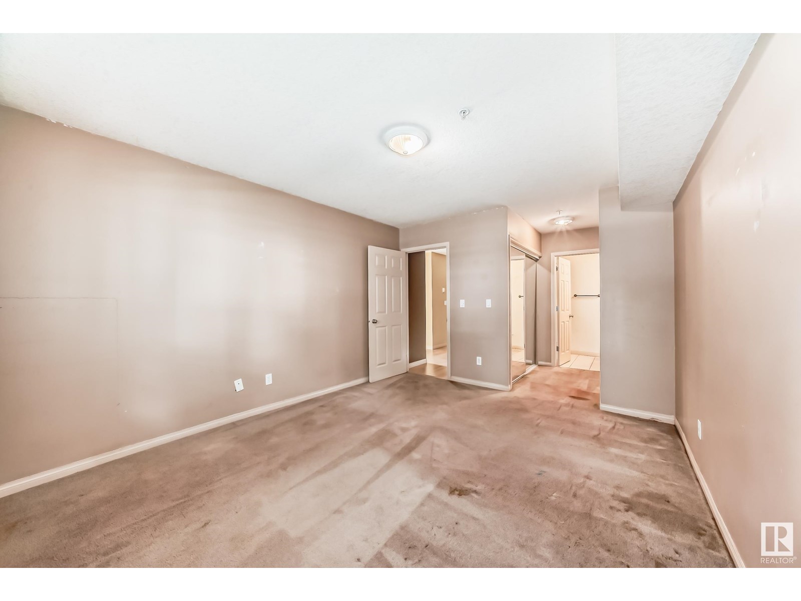 Photo 23 of 101 11408 108 Av Nw, Edmonton AB