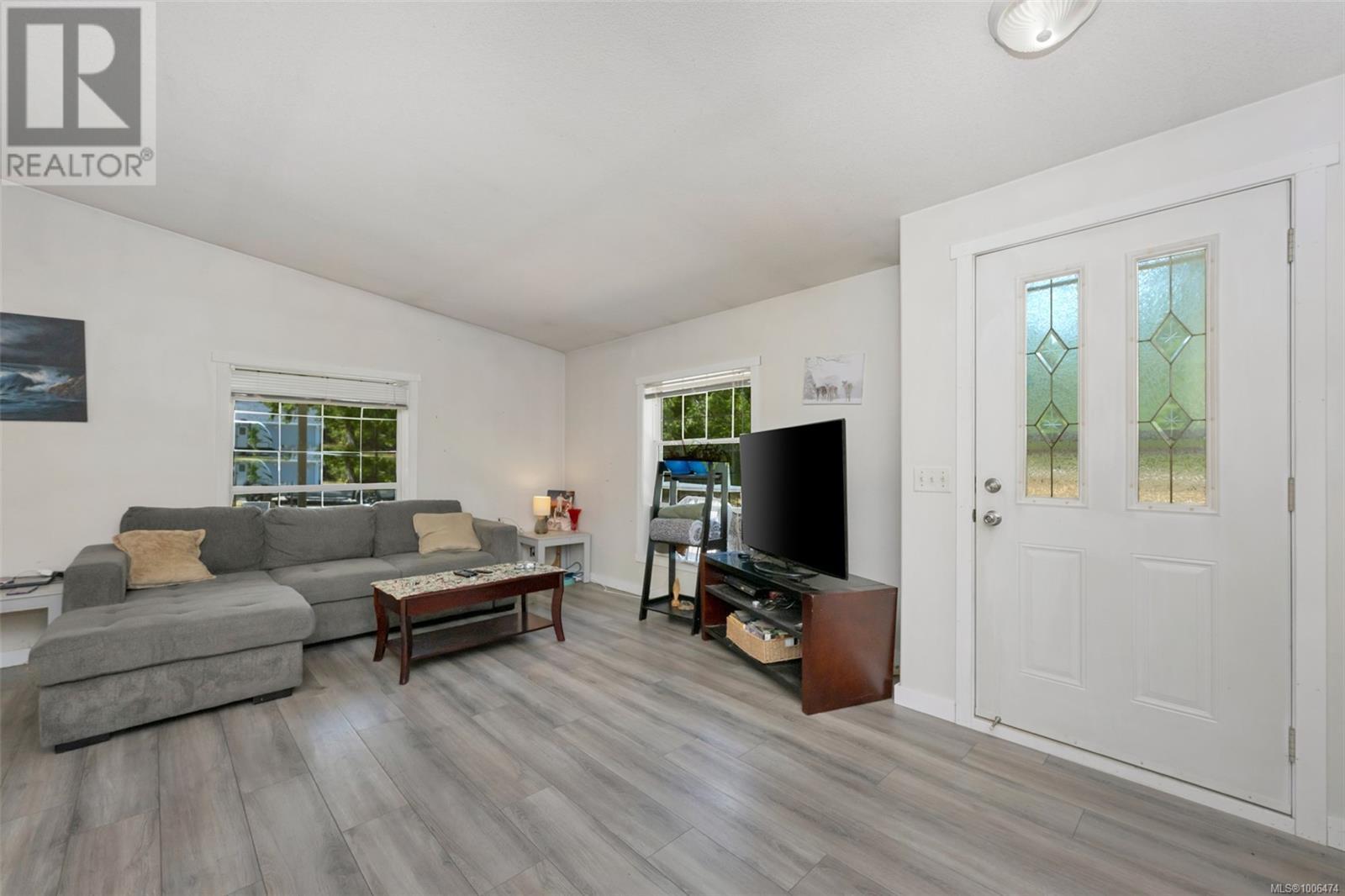 Photo 11 of 1212 Fairfield Rd, Cobble Hill BC