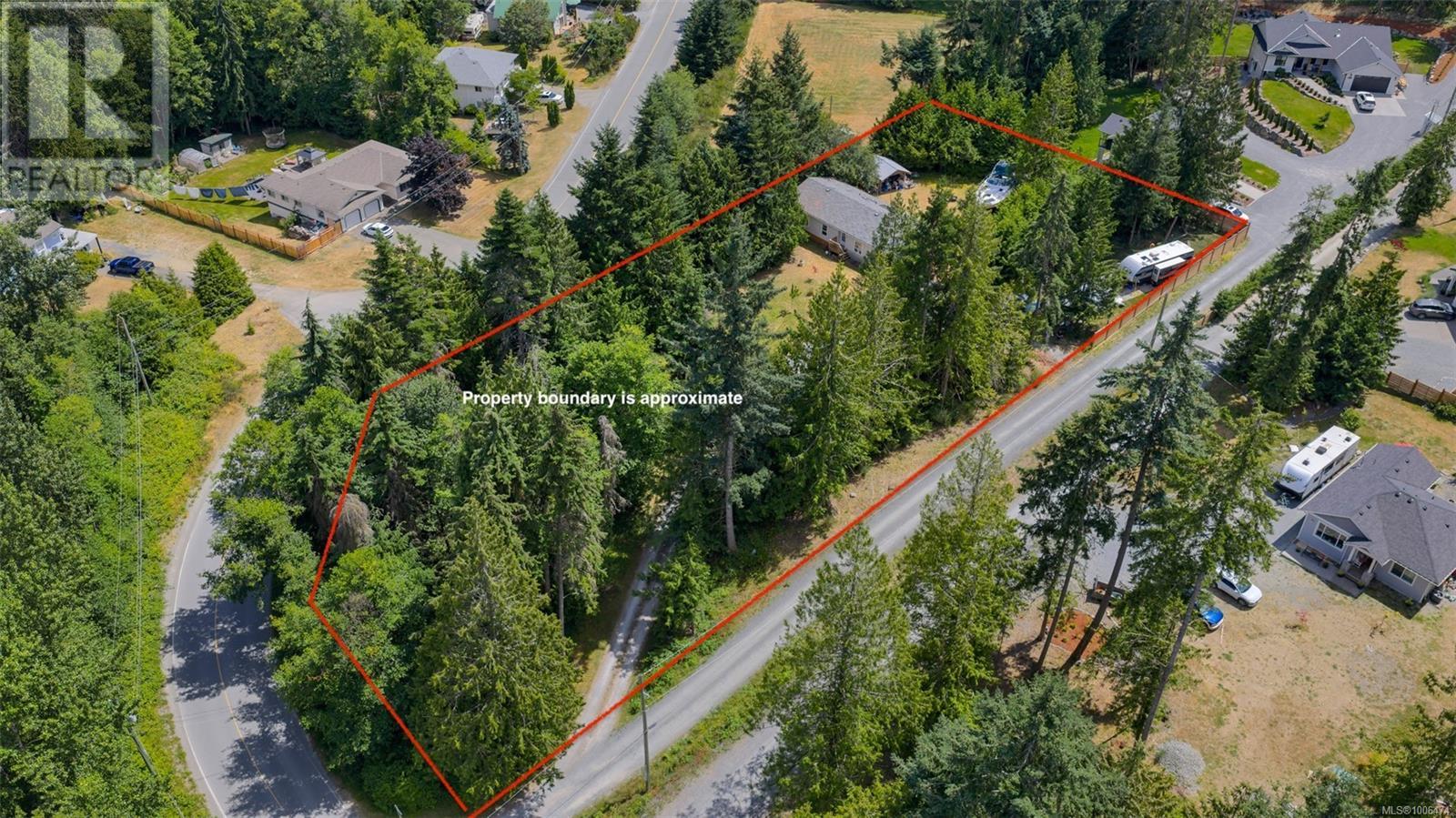 Photo 4 of 1212 Fairfield Rd, Cobble Hill BC