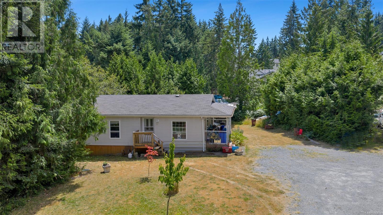 Photo 3 of 1212 Fairfield Rd, Cobble Hill BC