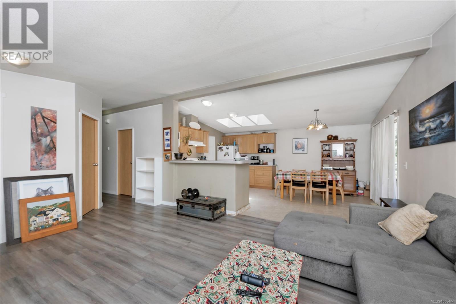 Photo 13 of 1212 Fairfield Rd, Cobble Hill BC