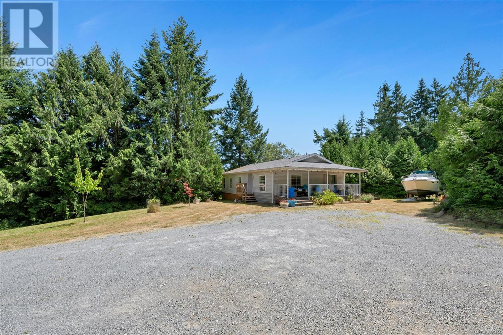 Photo 2 of 1212 Fairfield Rd, Cobble Hill BC