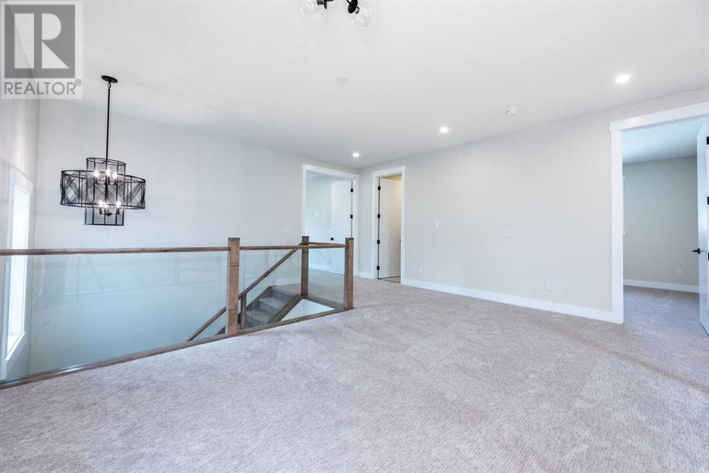 Single Family House for Sale in  Spring Creek Circle SW Springbank Hill Calgary 