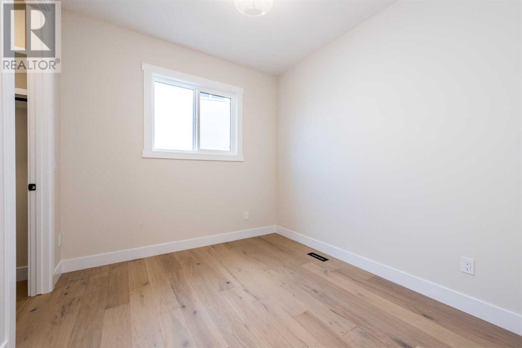 Single Family House for Sale in  Spring Creek Circle SW Springbank Hill Calgary 