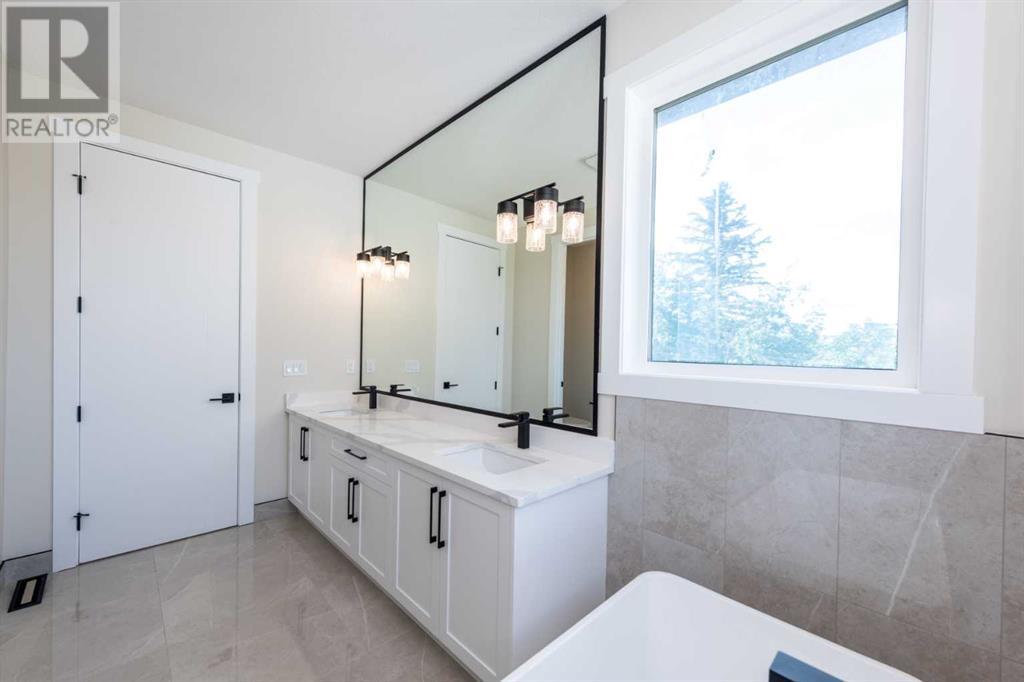Single Family House for Sale in  Spring Creek Circle SW Springbank Hill Calgary 