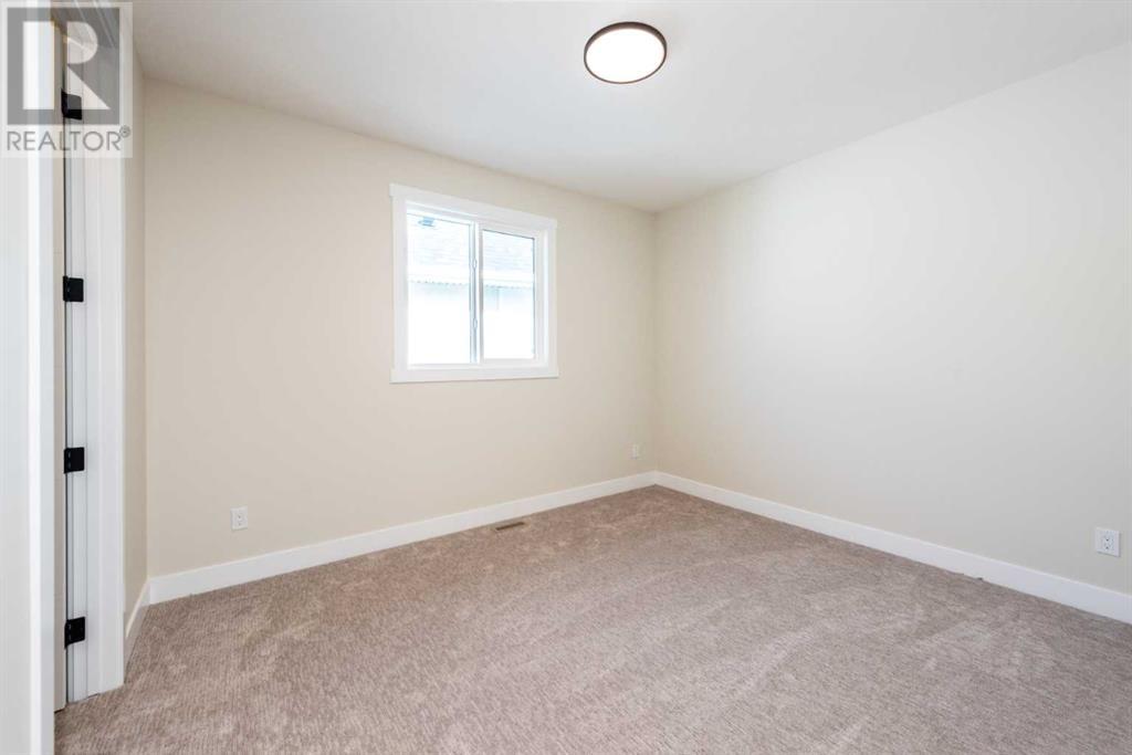 Single Family House for Sale in  Spring Creek Circle SW Springbank Hill Calgary 