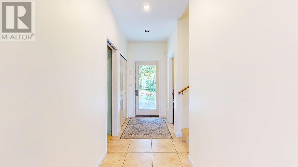 5500 JERVIS INLET ROAD, Egmont