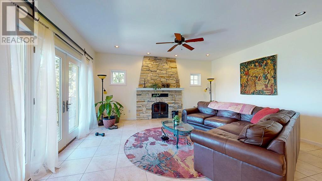 5500 JERVIS INLET ROAD, Egmont