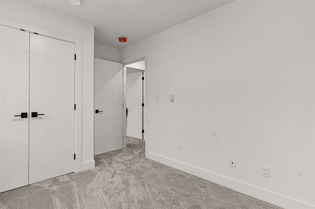 Photo 13 of 2 2360 Crescent Way, Abbotsford BC