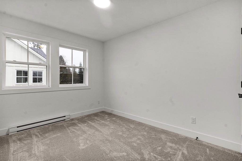 Photo 9 of 2 2360 Crescent Way, Abbotsford BC