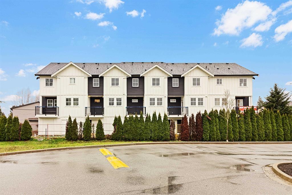 Photo 19 of 2 2360 Crescent Way, Abbotsford BC