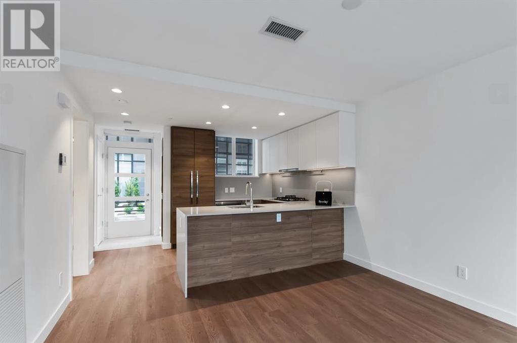 410 1045 AUSTIN AVENUE, Coquitlam