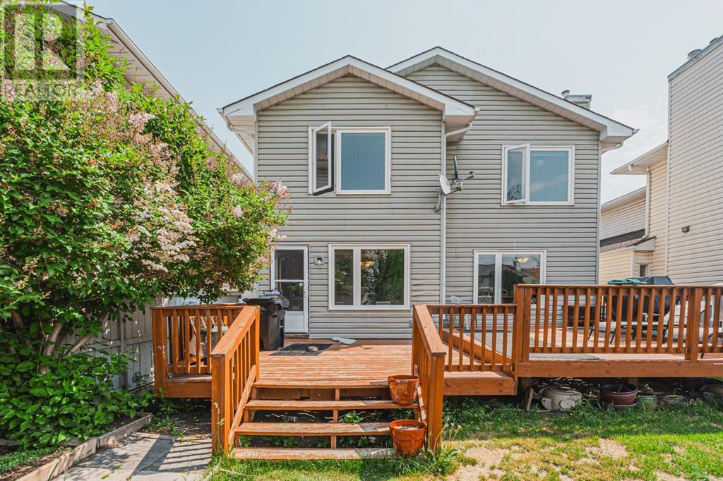 Single Family House for Sale in  Mt Cornwall Circle SE McKenzie Lake Calgary 