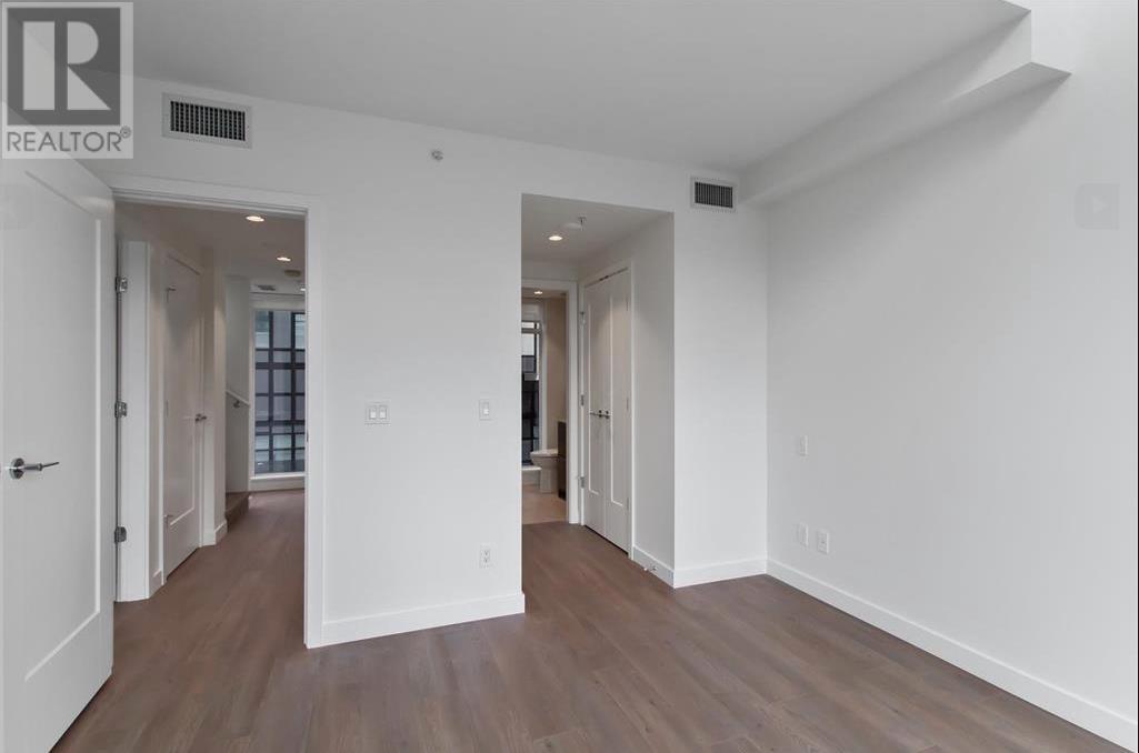 410 1045 AUSTIN AVENUE, Coquitlam