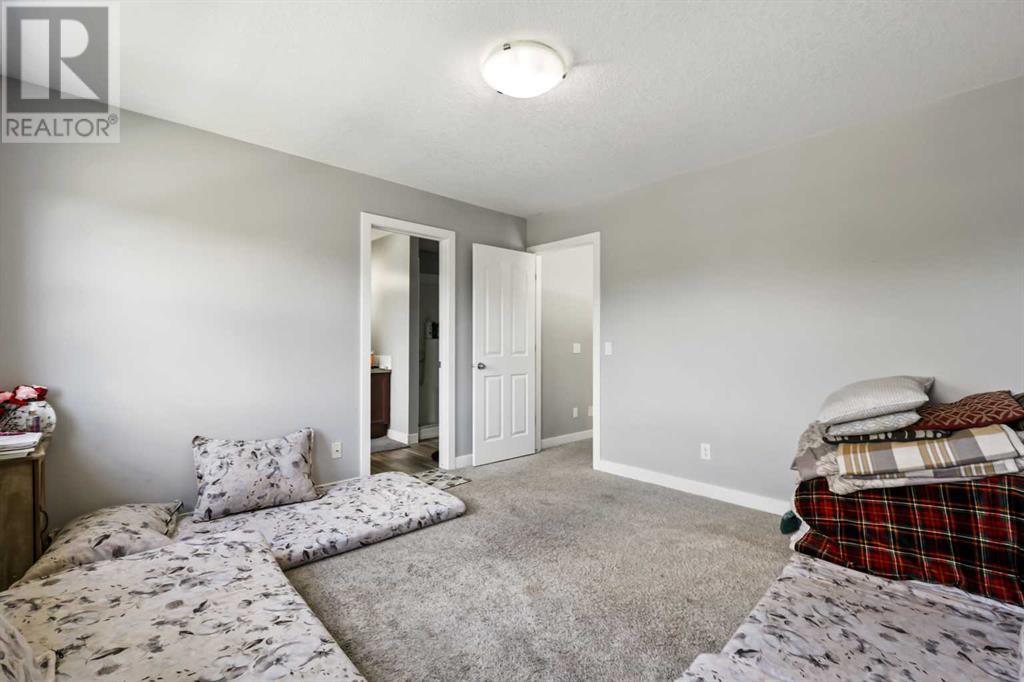 Single Family House for Sale in  Saddlebrook Drive NE Saddle Ridge Calgary 