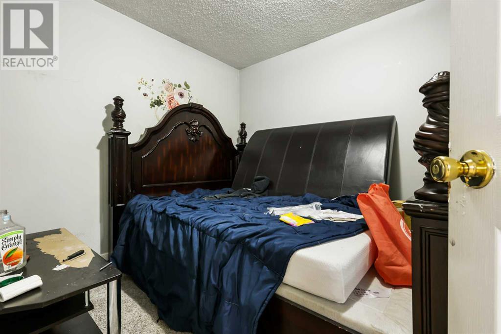 Single Family House for Sale in  Saddlebrook Drive NE Saddle Ridge Calgary 