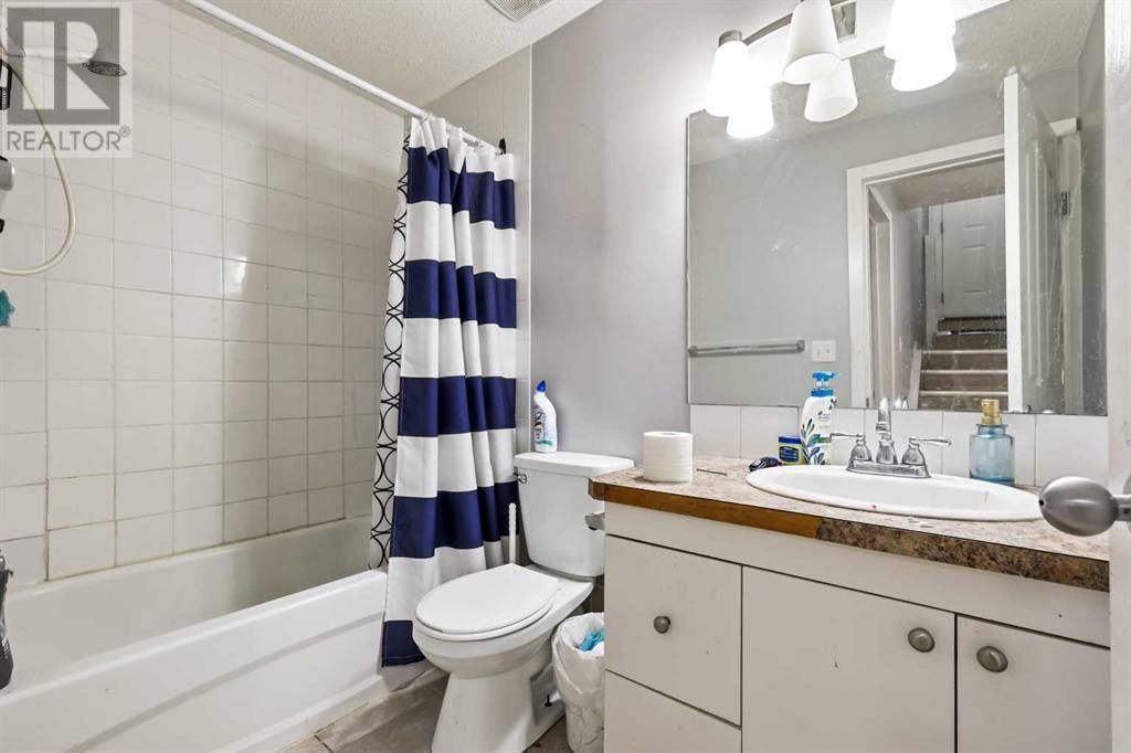 Single Family House for Sale in  Saddlebrook Drive NE Saddle Ridge Calgary 
