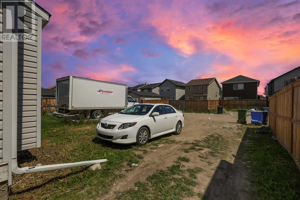 Single Family House for Sale in  Saddlebrook Drive NE Saddle Ridge Calgary 