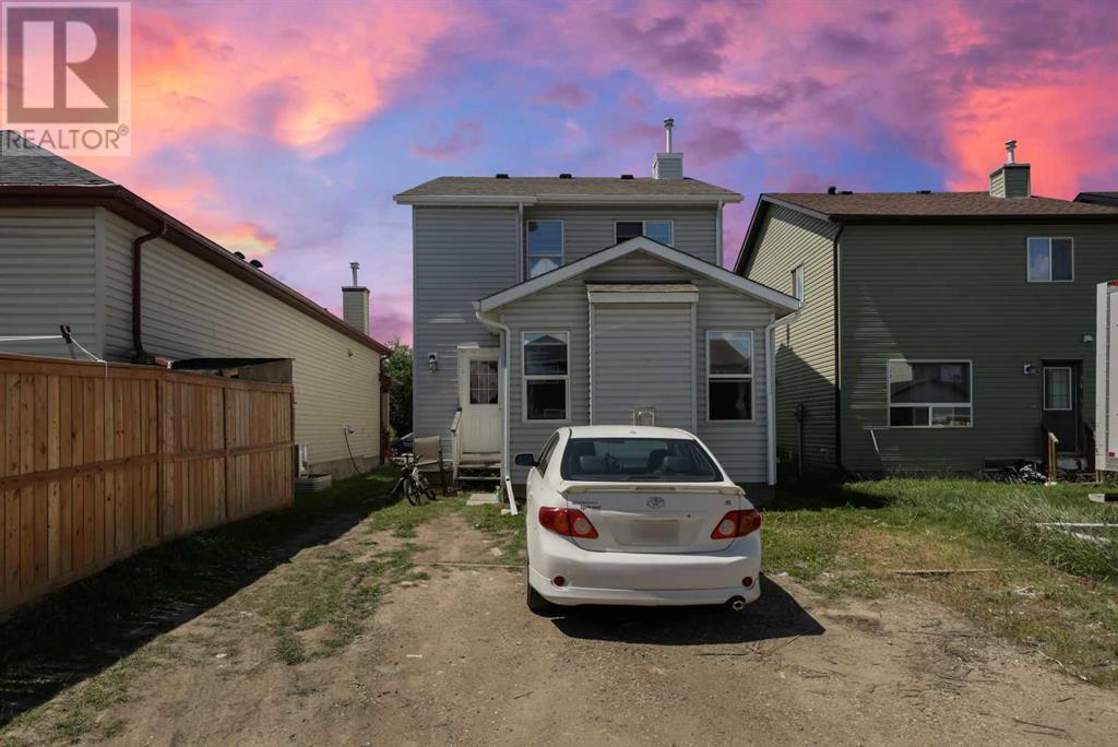 Single Family House for Sale in  Saddlebrook Drive NE Saddle Ridge Calgary 