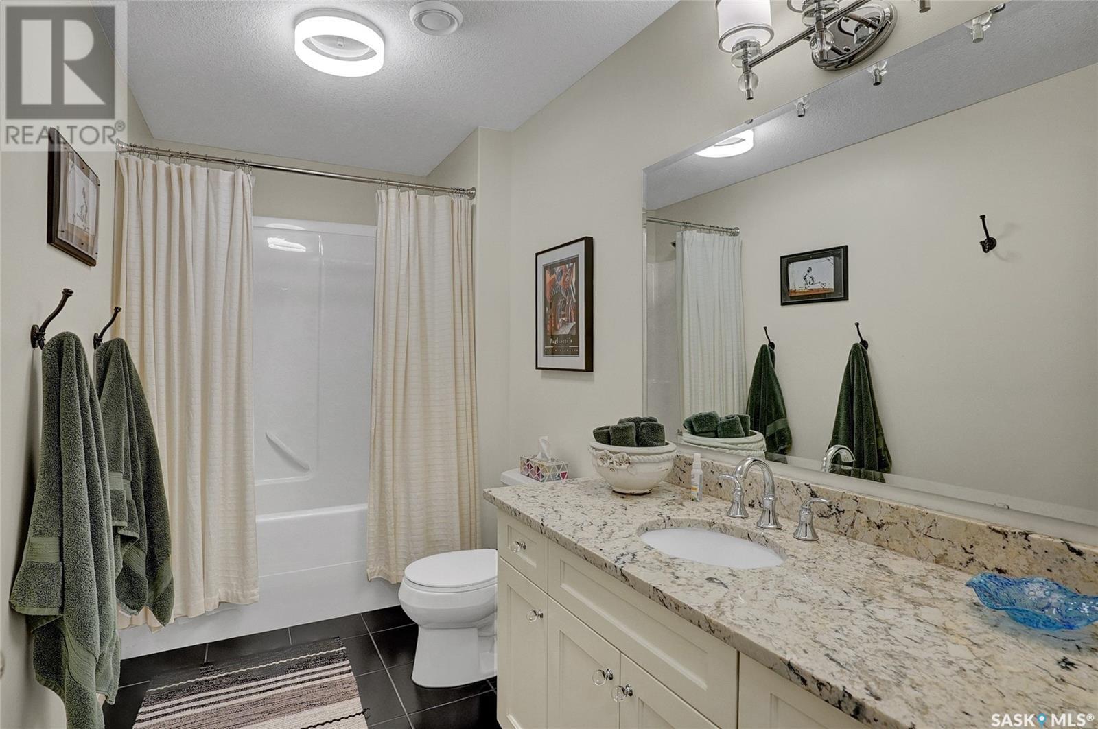 Photo 35 of 8029 Wascana Gardens Crescent, Regina SK
