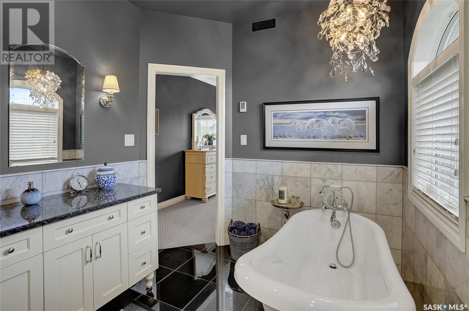 Photo 21 of 8029 Wascana Gardens Crescent, Regina SK
