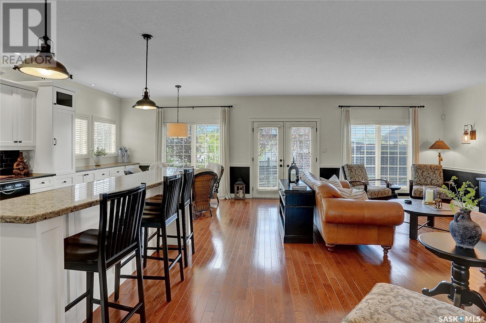 Photo 8 of 8029 Wascana Gardens Crescent, Regina SK