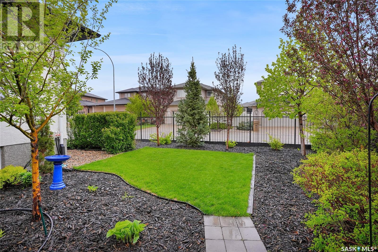 Photo 44 of 8029 Wascana Gardens Crescent, Regina SK