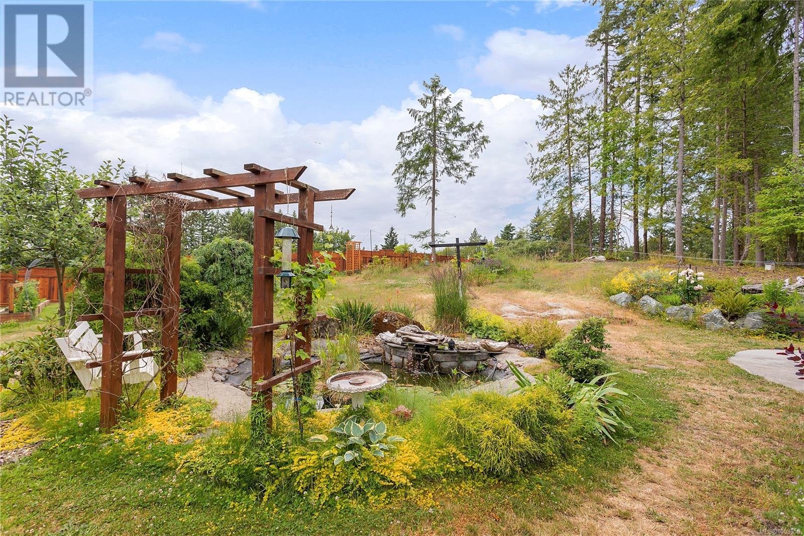 Photo 33 of 2175 Waring Rd, Nanaimo BC