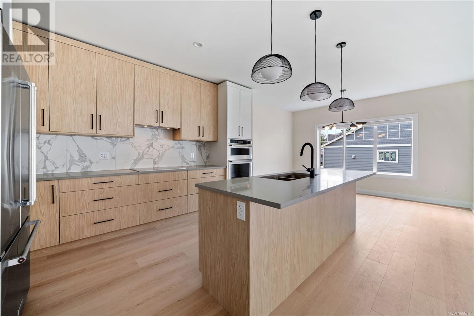 Photo 3 of 421 Rock Dove Pl, Colwood BC