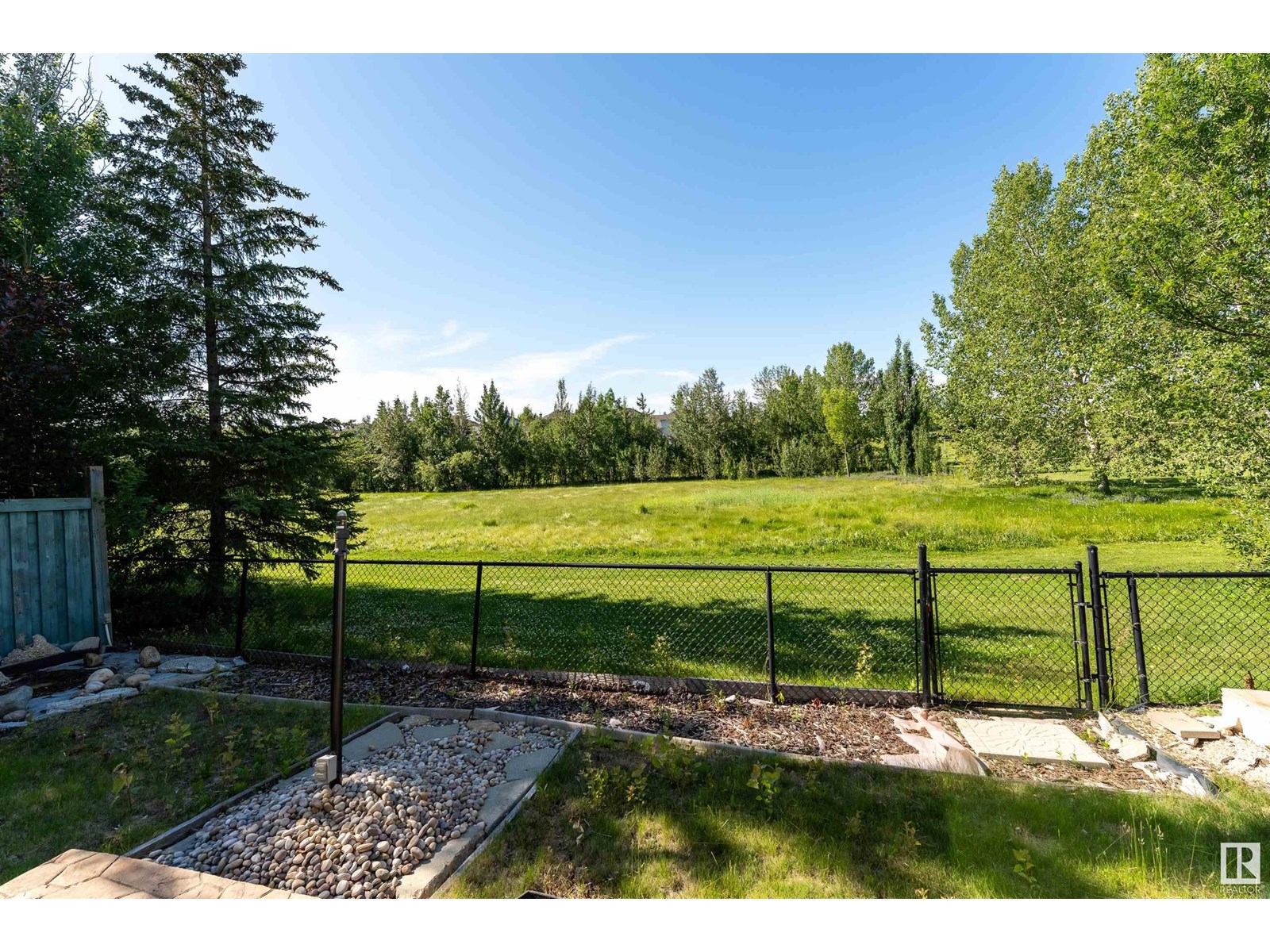 Photo 35 of 1027 Graham Co Nw, Edmonton AB