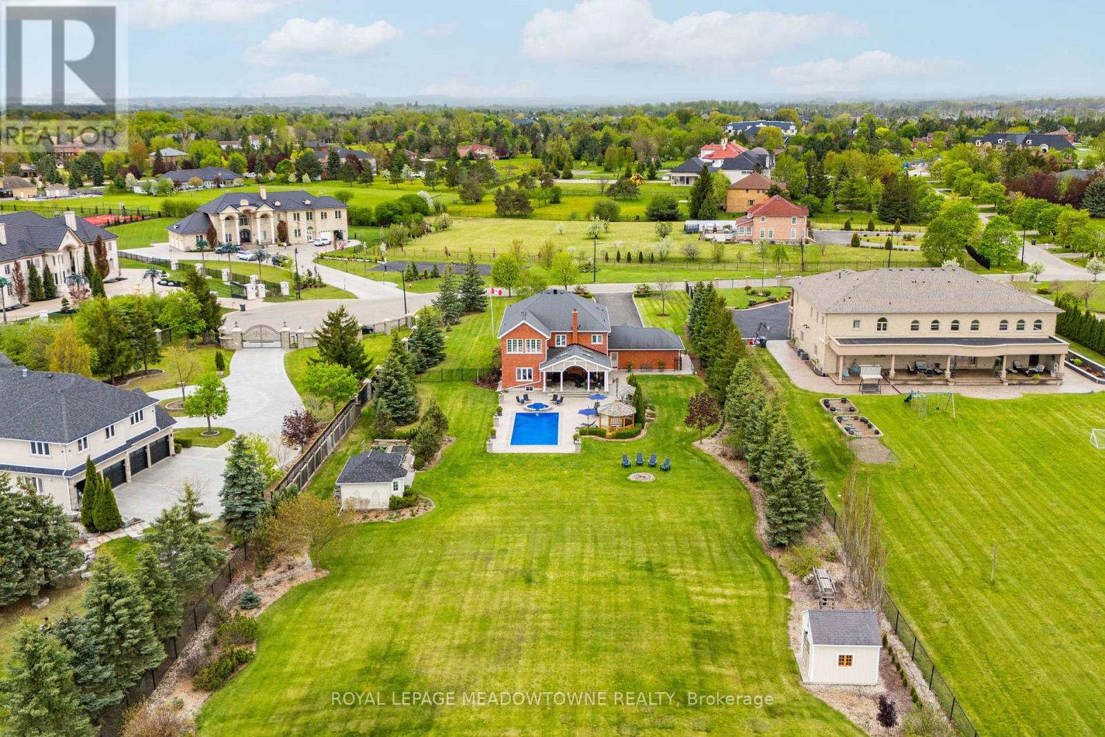 Photo 2 of 12 Everglade Drive, Brampton ON