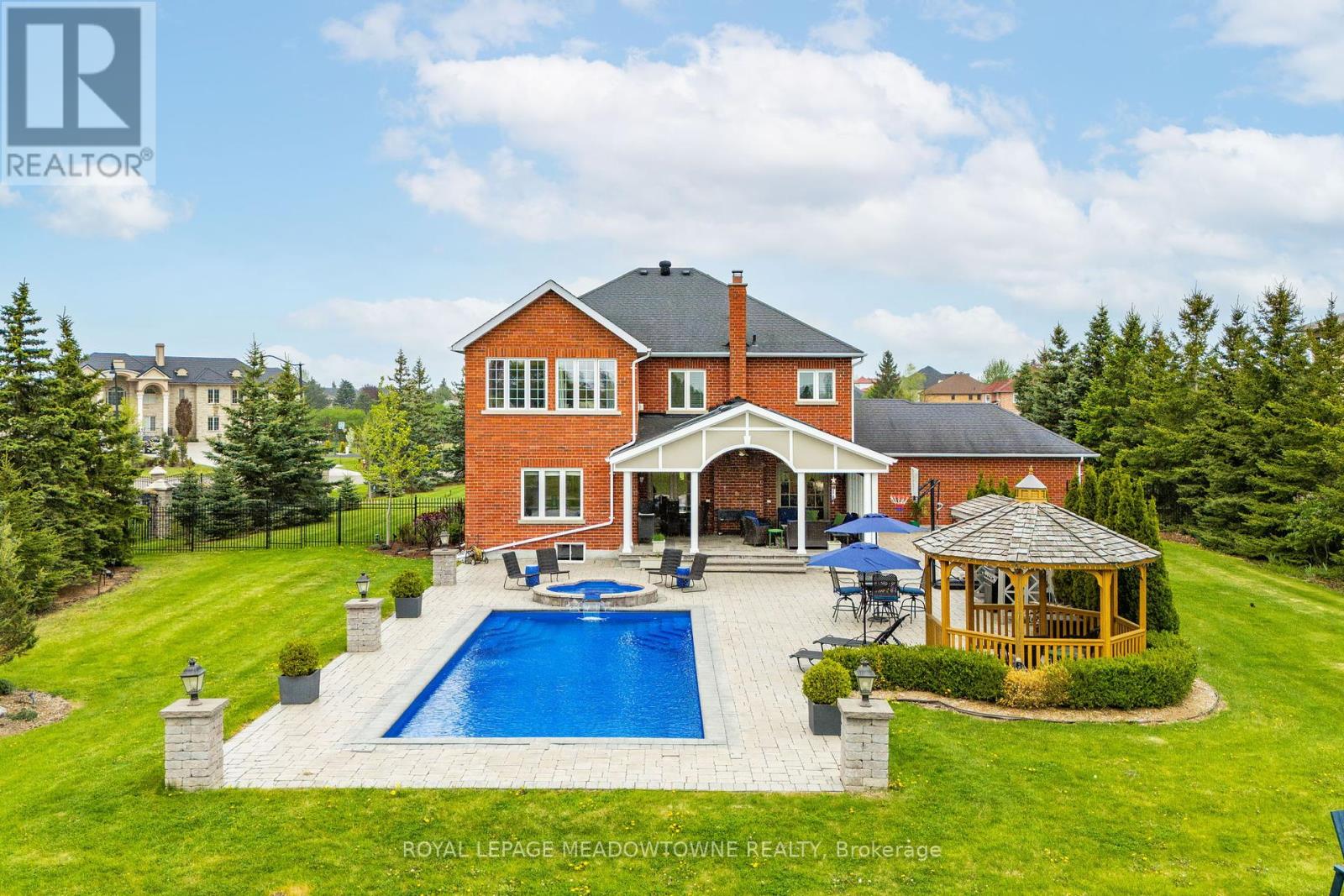 Photo 8 of 12 Everglade Drive, Brampton ON