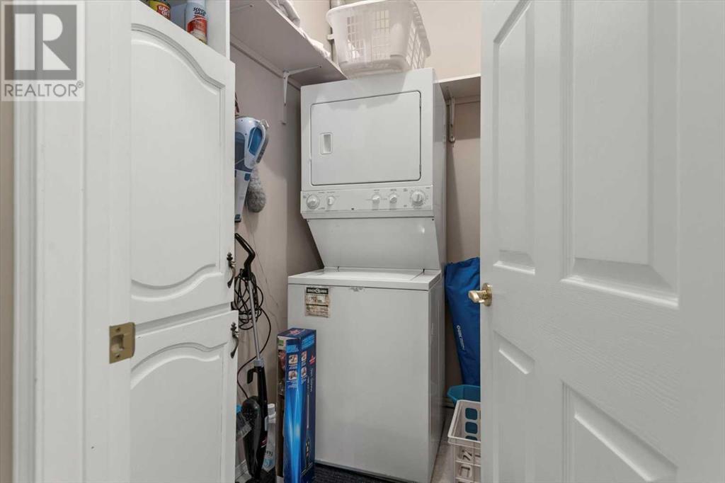 Single Family House for Sale in    Street SW Glenbrook Calgary 
