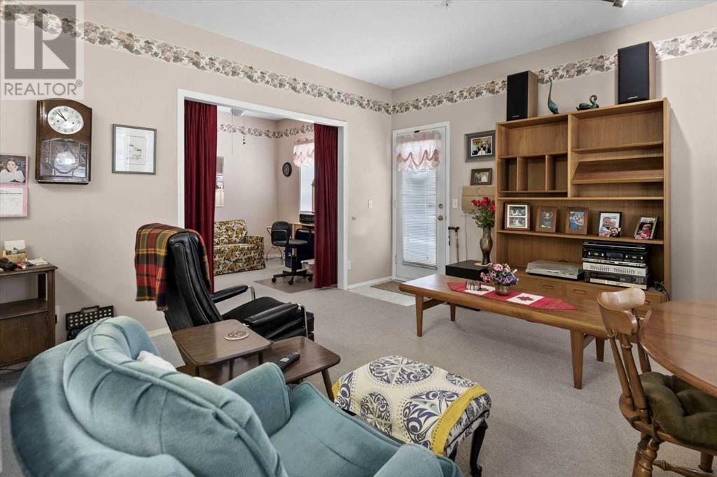 Single Family House for Sale in    Street SW Glenbrook Calgary 