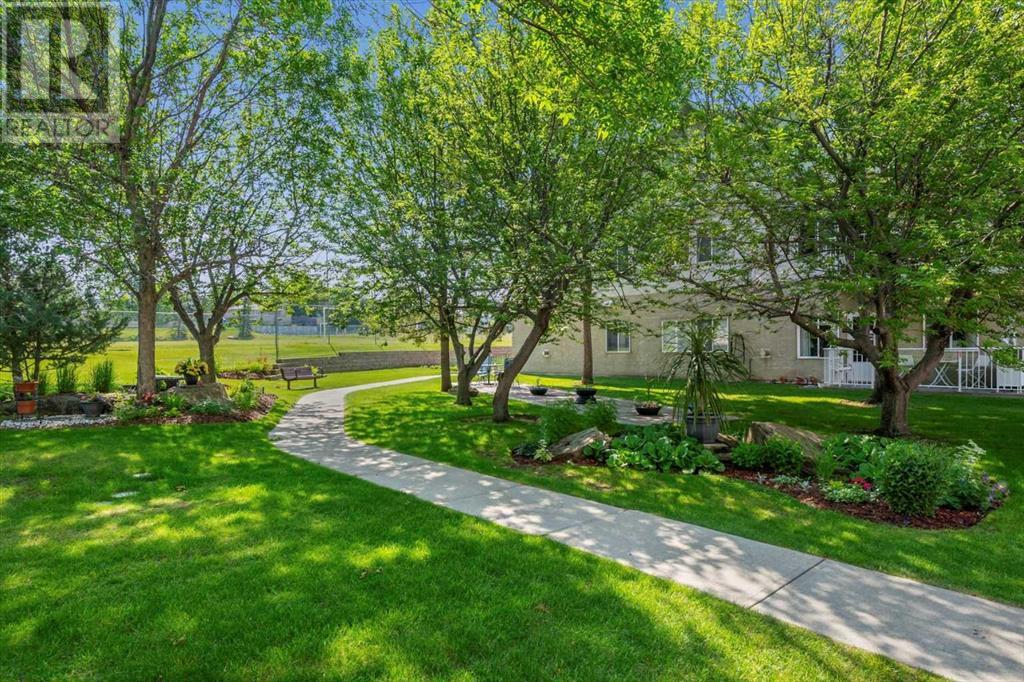Single Family House for Sale in    Street SW Glenbrook Calgary 