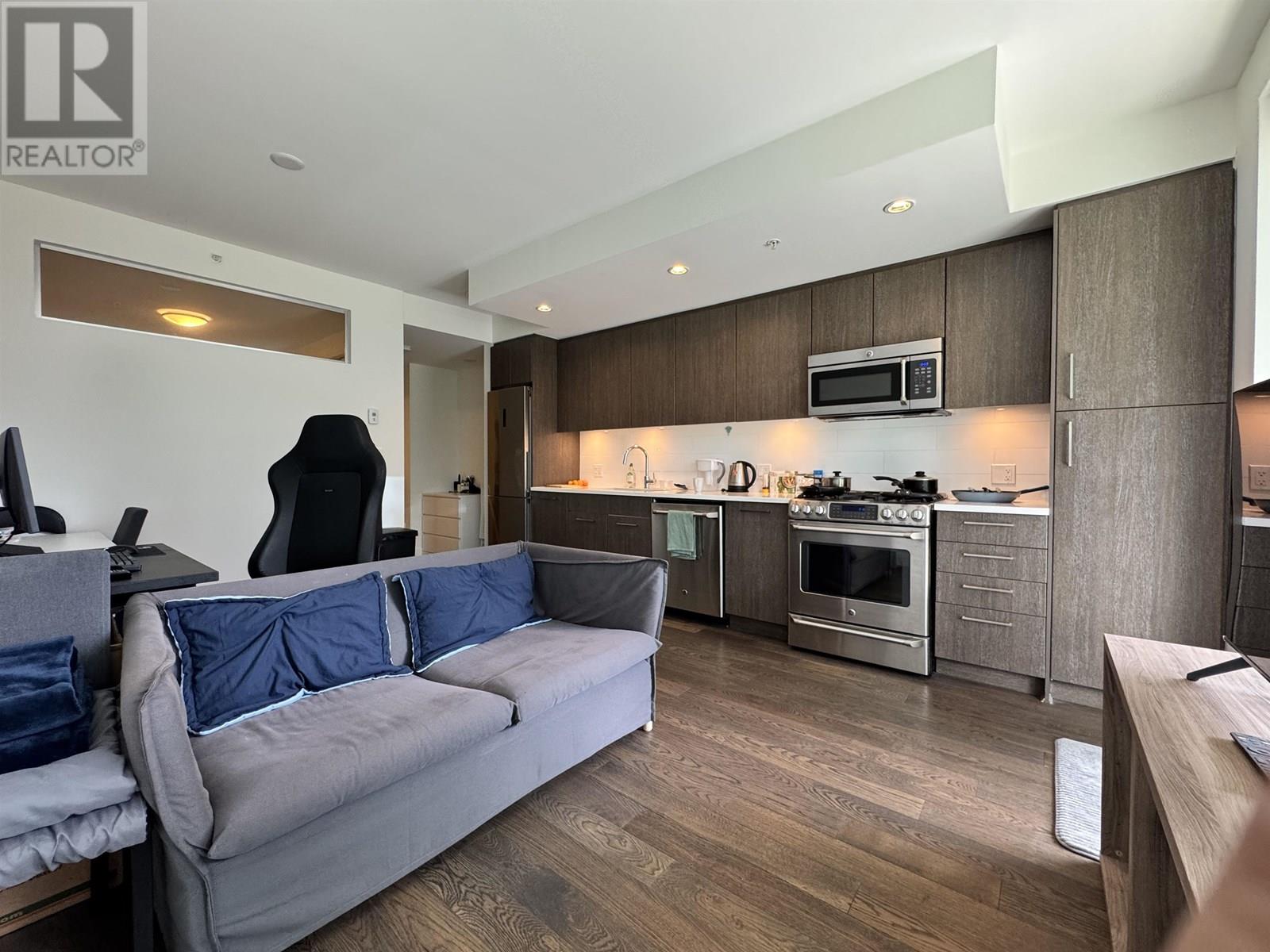 Photo 12 of 210 9060 University Crescent, Burnaby BC