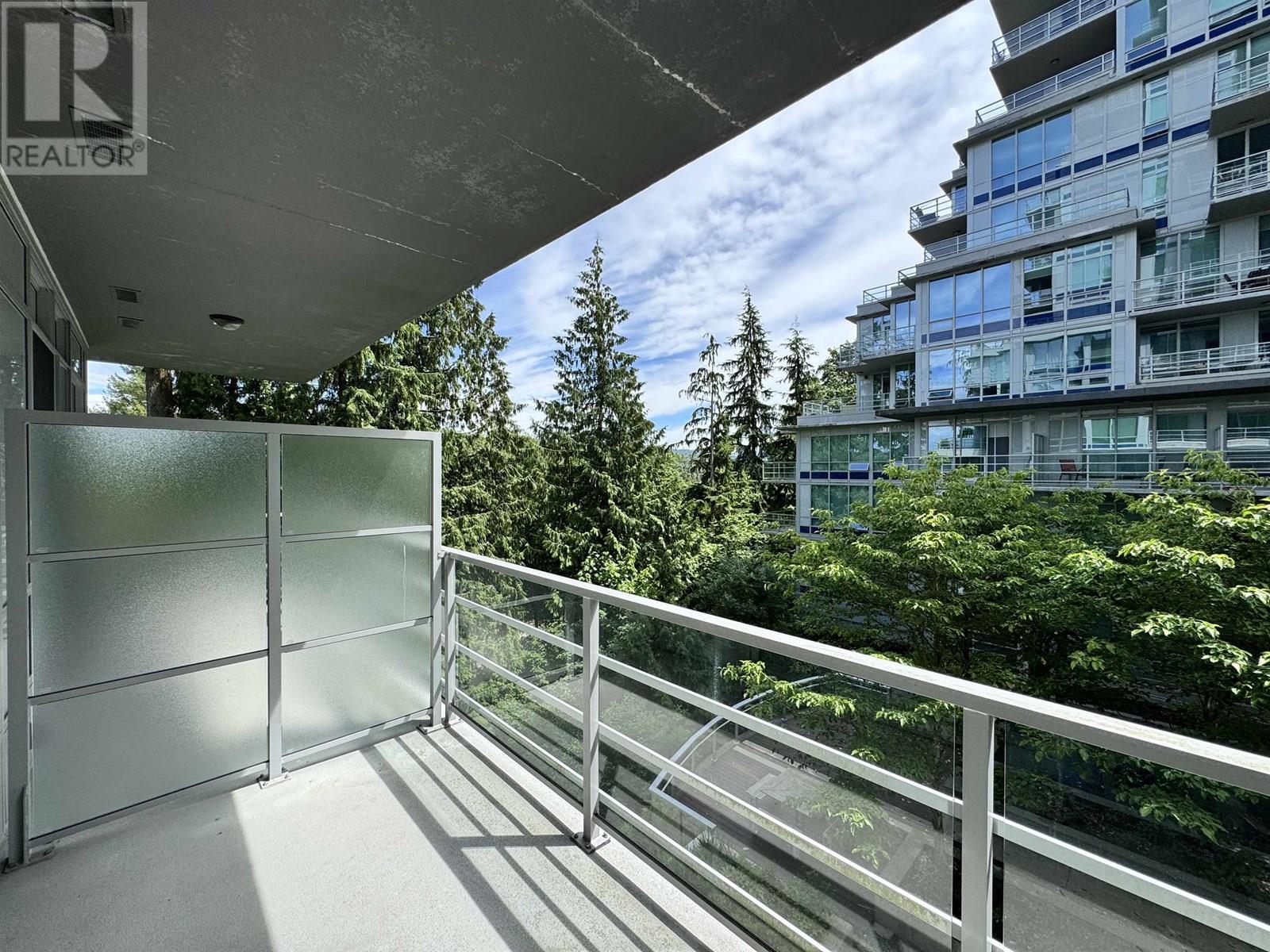 Photo 4 of 210 9060 University Crescent, Burnaby BC