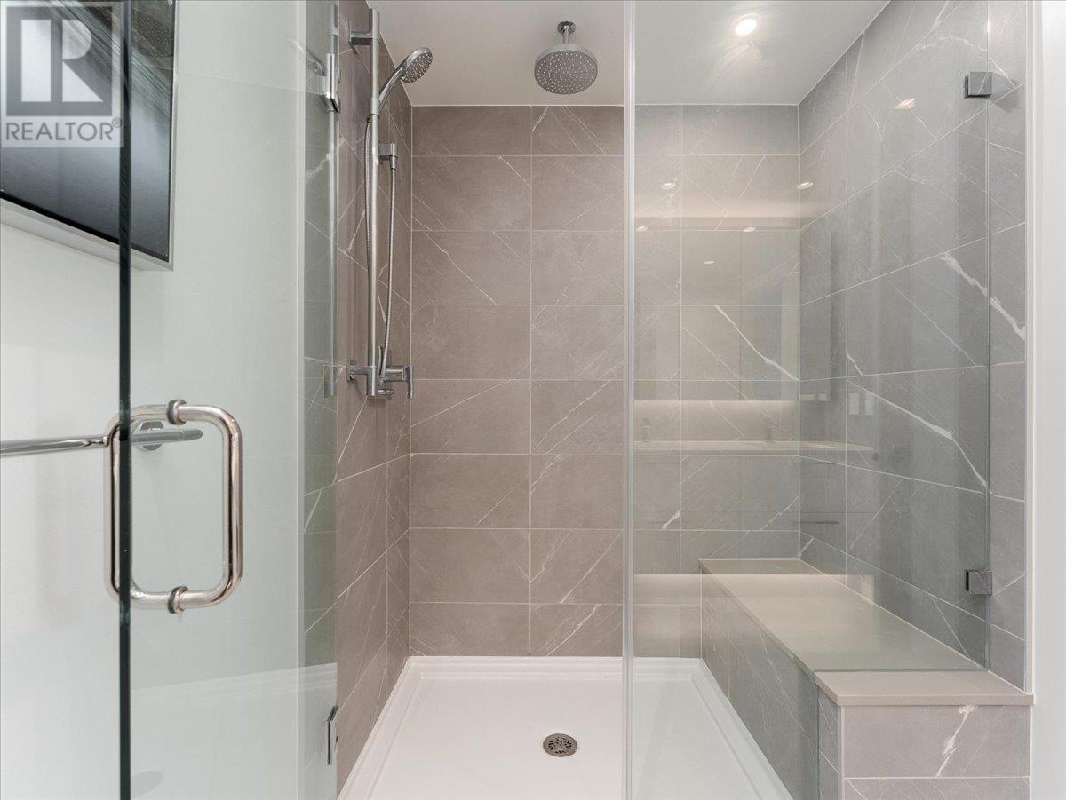 Photo 3 of 13 2728 Acadia Road, Vancouver BC