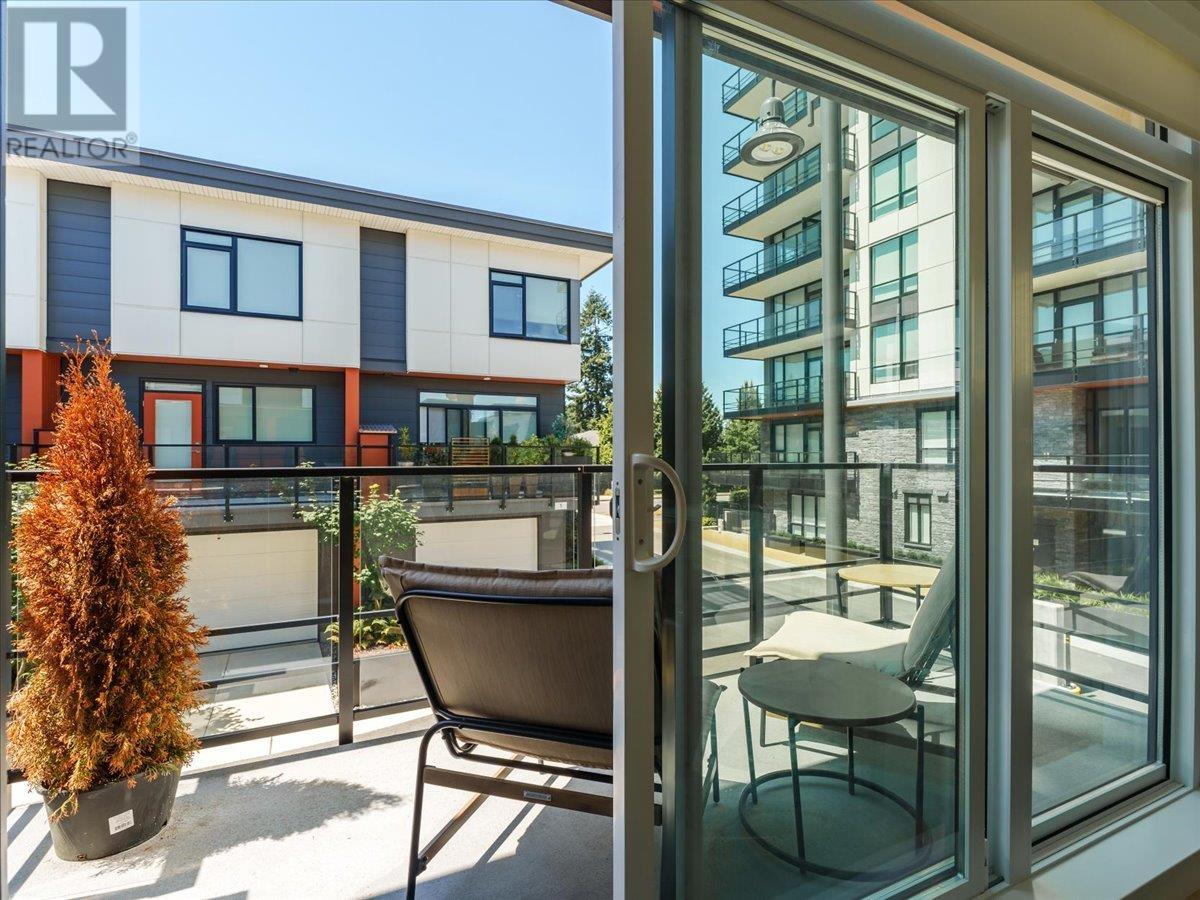 Photo 9 of 13 2728 Acadia Road, Vancouver BC
