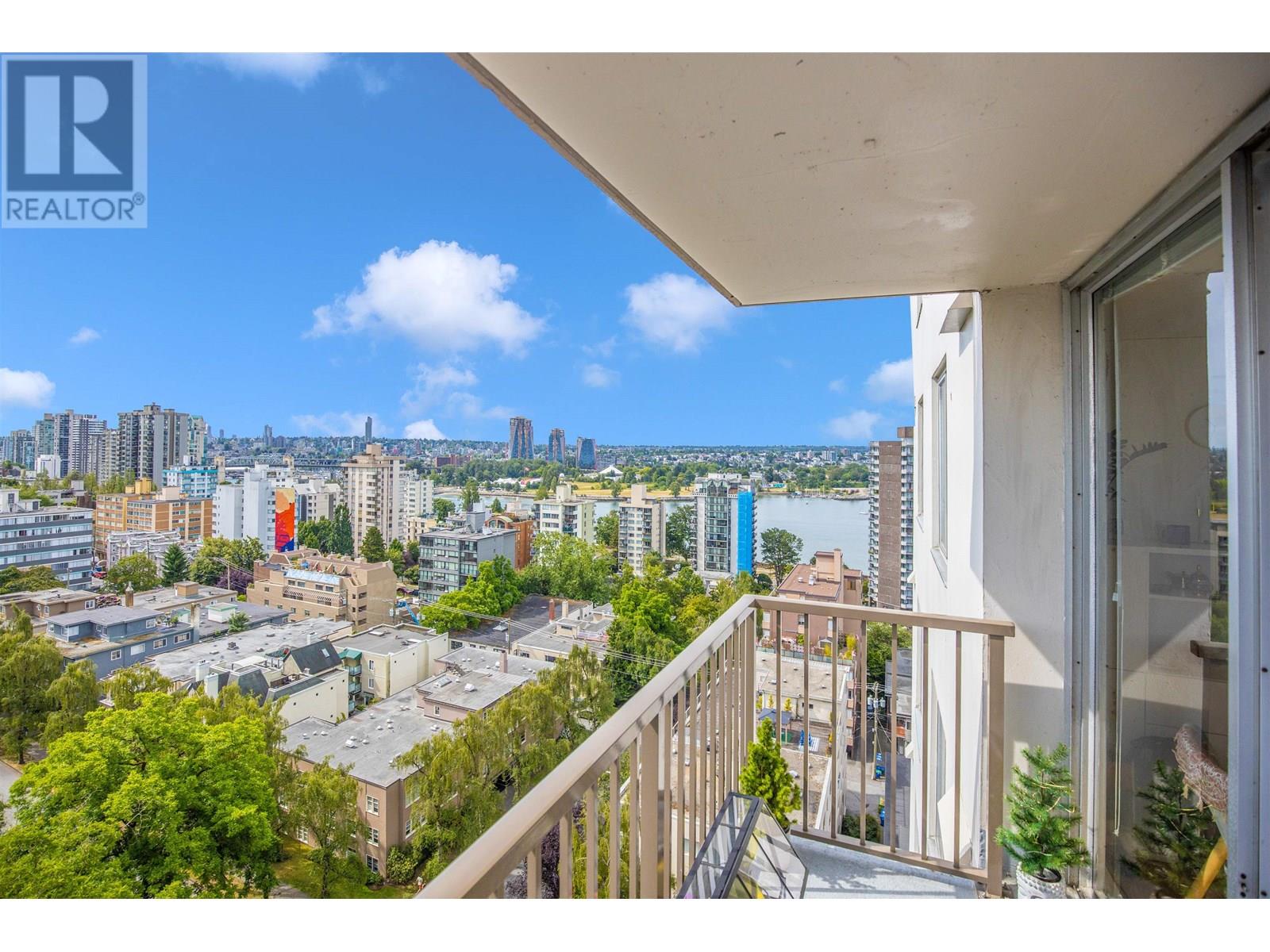 Photo 10 of 1707 1251 Cardero Street, Vancouver BC
